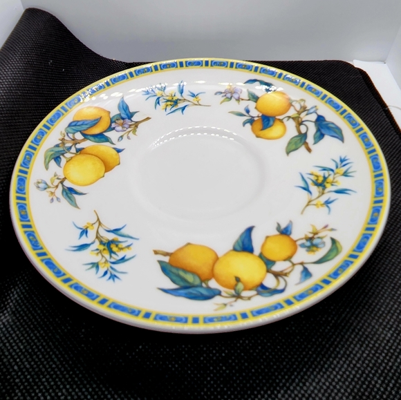 Vintage Wedgwood Citrons Soup Breakfast Bone China Saucer Plate NWT Aprx 6" diam - Picture 2 of 6